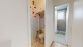 
                                                                                        Colocation
                                                                                         1 chambre disponible en colocation
