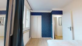 
                                                                                        Colocation
                                                                                         1 chambre disponible en colocation