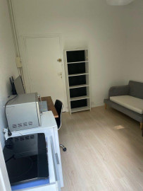 
                                                                                        Location
                                                                                         12m2 meublé centre ville refait à neuf