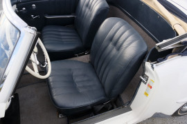 
                                                                                        Voiture
                                                                                         1956 Mercedes 190SL