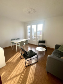 
                                                                                        Colocation
                                                                                         1 chambre dans colocation Beaulieu Rennes 1