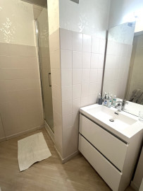 
                                                                                        Colocation
                                                                                         1 chambre dans colocation Beaulieu Rennes 1