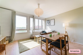 
                                                                                        Colocation
                                                                                         2 chambres disponibles dans cet appartement entièrement meublé et rénové à Vénissieux