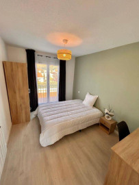 
                                                                                        Location
                                                                                         2 CHAMBRES DISPONIBLES dans coloc 70m²