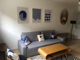 
                                                                                        Colocation
                                                                                         2 chambres dispos dans grande colocation étudiants