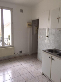 
                                                                                        Location
                                                                                         2 pièces 27 m2 à Ivry-sur-Seine