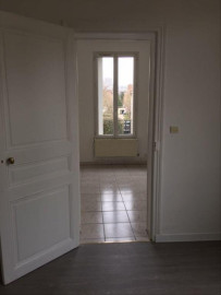 
                                                                                        Location
                                                                                         2 pièces 27 m2 à Ivry-sur-Seine