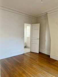 
                                                                                        Location
                                                                                         2 pièces 38 m2 secteur Daumesnil