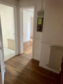 
                                                                                        Location
                                                                                         2 pièces 38 m2 secteur Daumesnil