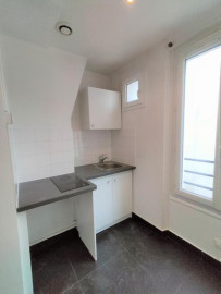 
                                                                                        Location
                                                                                         2 pièces 40 m2 Paris 20è proche Nation