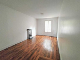 
                                                                                        Location
                                                                                         2 pièces 40 m2 Paris 20è proche Nation