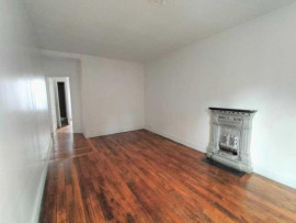 
                                                                                        Location
                                                                                         2 pièces 40 m2 Paris 20è proche Nation