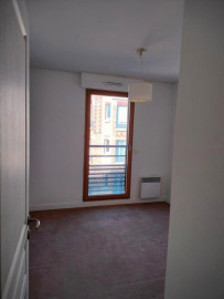 
                                                                                        Location
                                                                                         2 PIECES 45 m2 AVEC PARKING