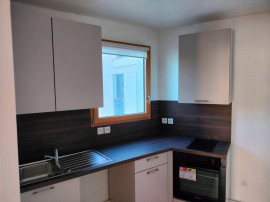 
                                                                                        Location
                                                                                         2 PIECES 45 m2 AVEC PARKING