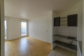 
                                                                                        Vente
                                                                                         2 pièces