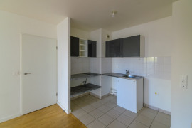 
                                                                                        Vente
                                                                                         2 pièces