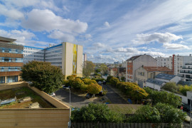 
                                                                                        Vente
                                                                                         2 pièces