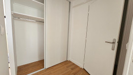 
                                                                                        Vente
                                                                                         2 pièces