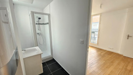 
                                                                                        Vente
                                                                                         2 pièces