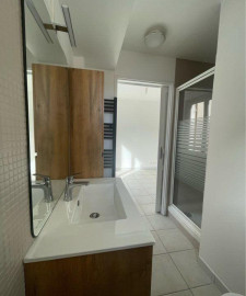 
                                                                                        Location
                                                                                         2 pièces à louer Martigues