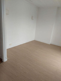 
                                                                                        Location
                                                                                         2 pièces à louer Paris 14è