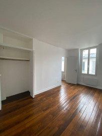 
                                                                                        Location
                                                                                         2 pièces à louer Paris 17ème