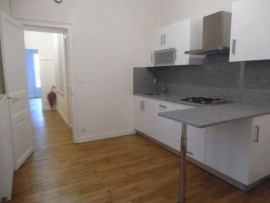 
                                                                                        Location
                                                                                         2 pièces à Orléans centre