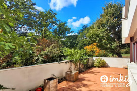 
                                                                                        Vente
                                                                                         2 pièces avec grande terrasse et vue sur le bois
