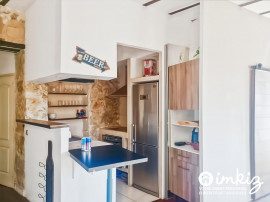 Vente
2 pièces, balcon, lumineux, pierre + poutres apparentes