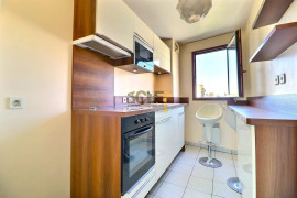 
                                                                                        Vente
                                                                                         2 pièces - Buttes Chaumont - 47m² - terrasse