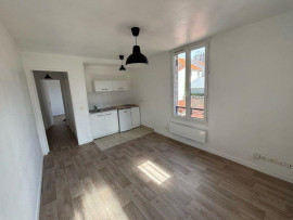 
                                                                                        Location
                                                                                         2 pièces de 33m2 à louer