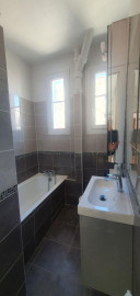 
                                                                                        Location
                                                                                         2 pièces de 35m2 à Villejuif