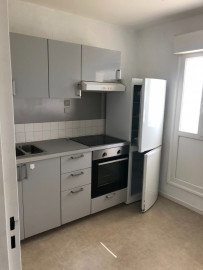 Location
2 pièces de 50m² en rdc à la Haute Croix