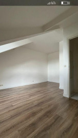 
                                                                                        Location
                                                                                         2 pièces duplex Croissy / Seine centre