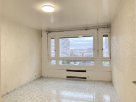 
                                                                                        Vente
                                                                                         2 pièces lumineux, vue dégagée