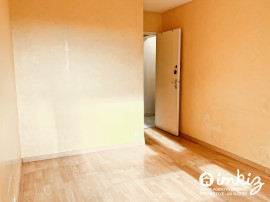 
                                                                                        Vente
                                                                                         2 pièces lumineux, vue dégagée