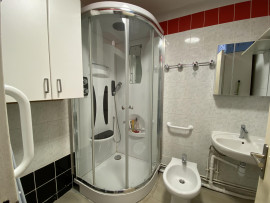 
                                                                                        Vente
                                                                                         2 pièces lumineux, vue dégagée