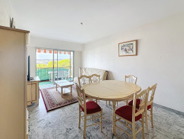 
                                                                                        Location
                                                                                         2 pièces meublé à louer Cimiez