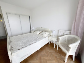 
                                                                                        Location
                                                                                         2 pièces meublé à louer Cimiez