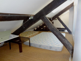 
                                                                                        Location
                                                                                         2 pièces + mezzanine, très calme, de charme