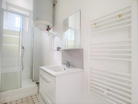 
                                                                                        Location
                                                                                         2 pièces quartier Bac de 33,21m²