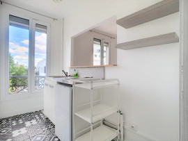 
                                                                                        Location
                                                                                         2 pièces quartier Bac de 33,21m²