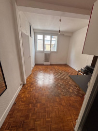 Vente
2 pièces traversant