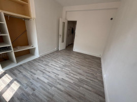 Vente
2 pièces traversant