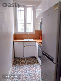 
                                                                                        Location
                                                                                         2 pièces Vincennes centre à 2 min du RER