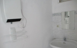 
                                                                                        Location
                                                                                         2P 37m² calme et refait à neuf, avec balcon