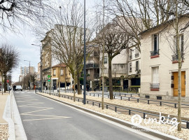 Vente
2P Art Déco en plein centre