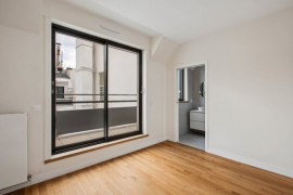 
                                                                                        Vente
                                                                                         2P Rénové - Quartier Champs-Elysées - Paris 8