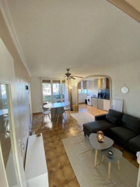 
                                                                                        Location
                                                                                         3 chambres en colocation à Pau