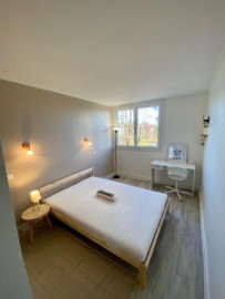 
                                                                                        Location
                                                                                         3 chambres en colocation à Pau